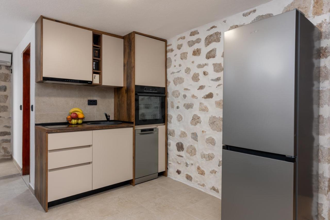 Quince&Sparkle Apartments Old Town Kotor Exterior photo
